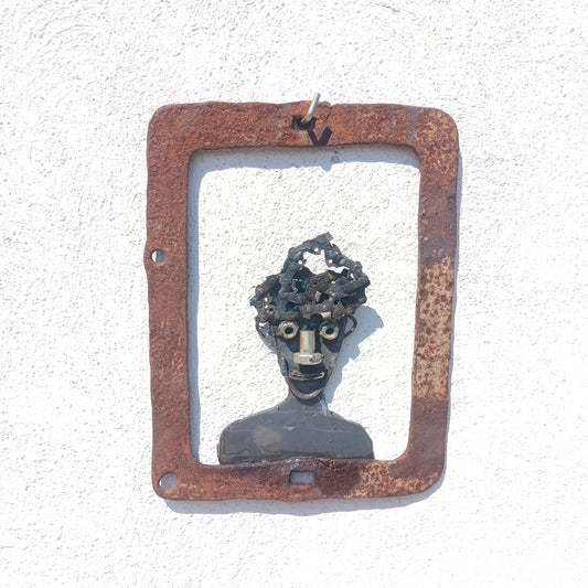 scultura in ferro "l'impiccione"